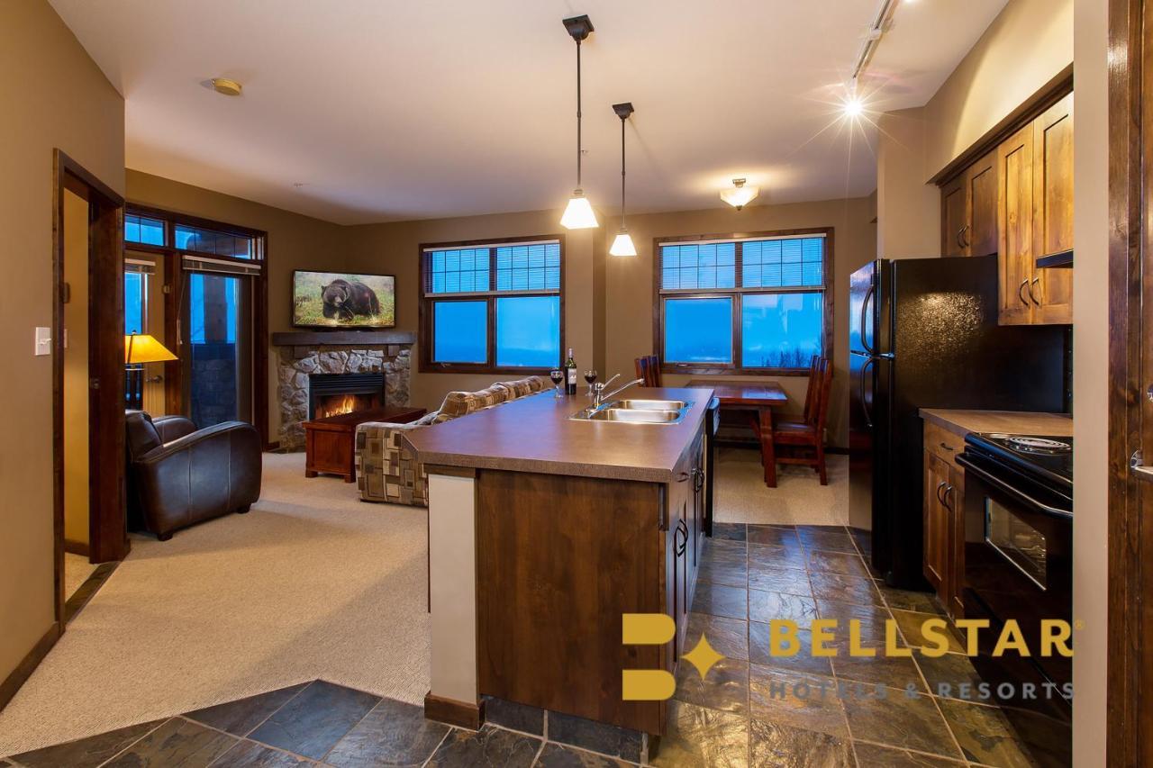 Glacier Mountaineer Lodge Golden Buitenkant foto